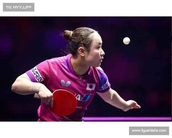 伊藤美诚赛后与德国队互动，152cm身高差击掌画面展现体育乐趣